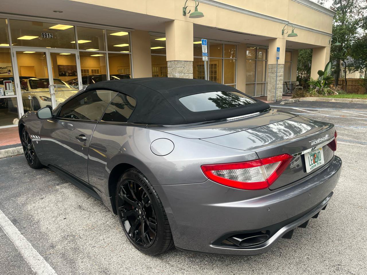 Used 2012 Maserati GranTurismo Sport RWD image 20
