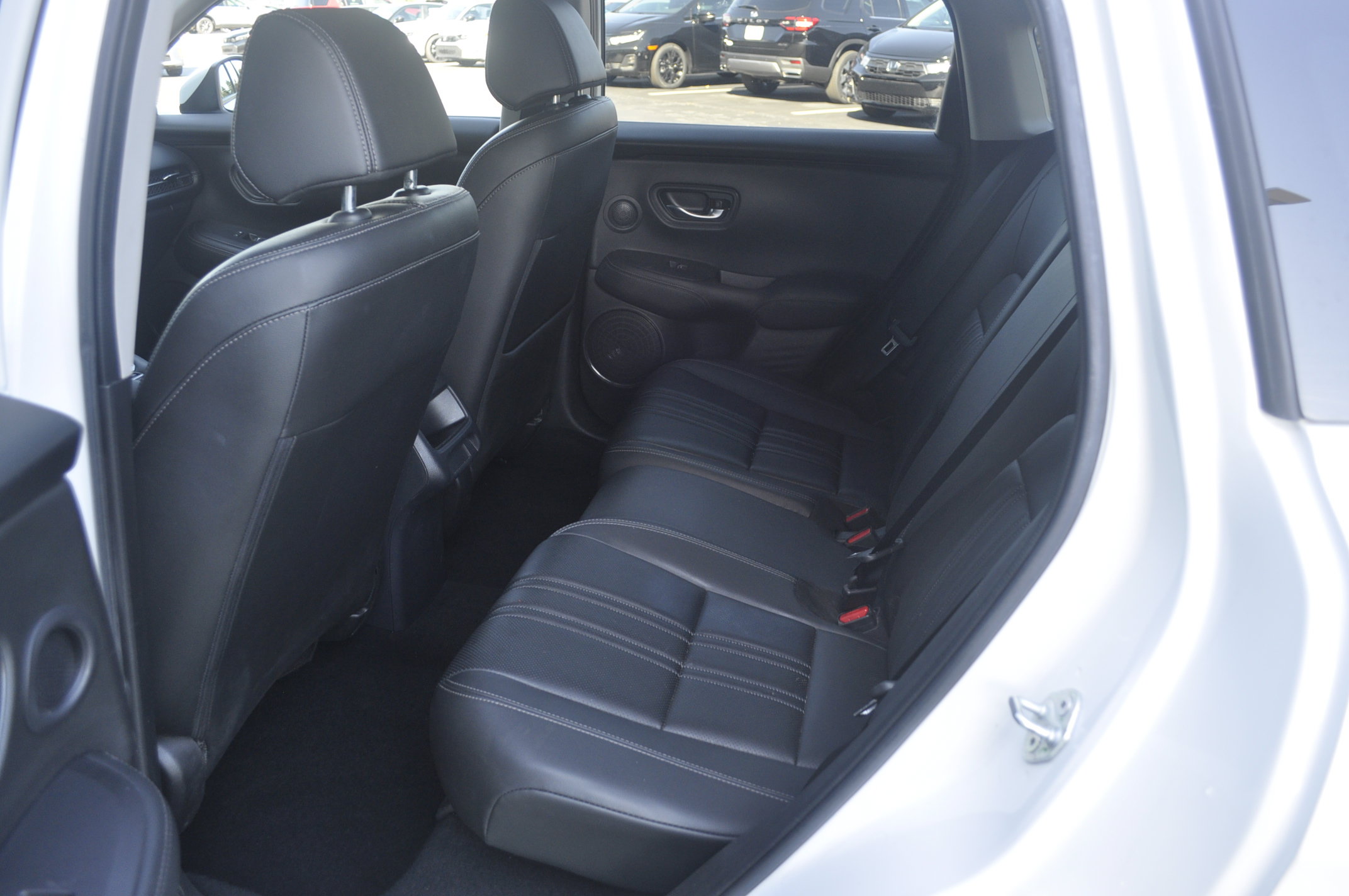 Used 2024 Honda HR-V EX-L image 12