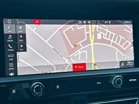 Certified 2023 Porsche Macan AWD/4WD image 19