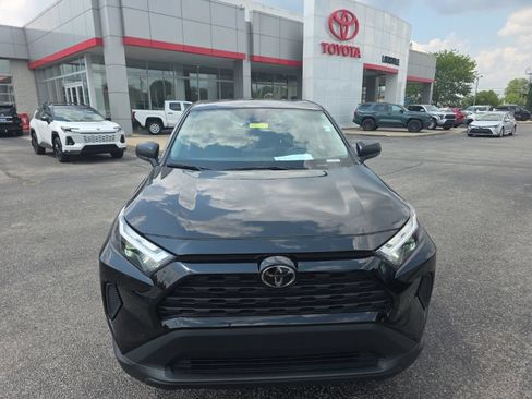 Used 2025 Toyota RAV4 LE FWD image 2