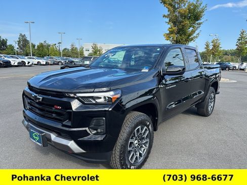 Certified 2024 Chevrolet Colorado Z71 w/ Z71 Convenience Package 2 AWD/4WD image 3