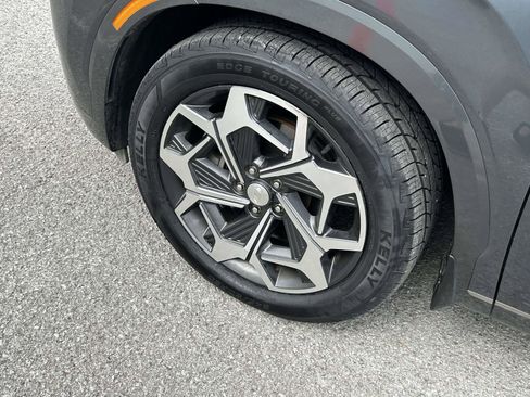 Used 2022 Hyundai Palisade Calligraphy image 9