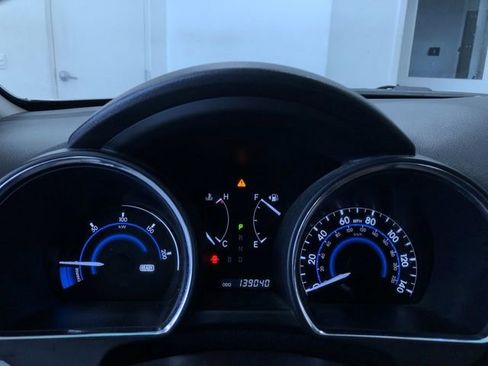 Used 2010 Toyota Highlander Limited AWD/4WD image 29