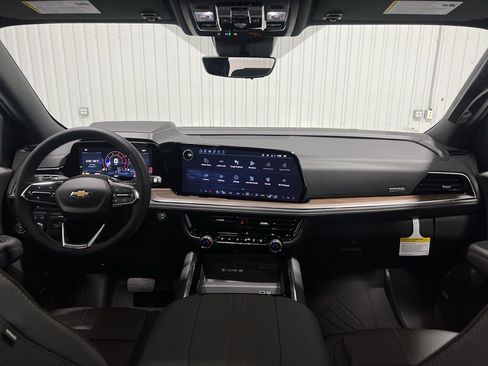 New 2026 Chevrolet Suburban High Country image 19