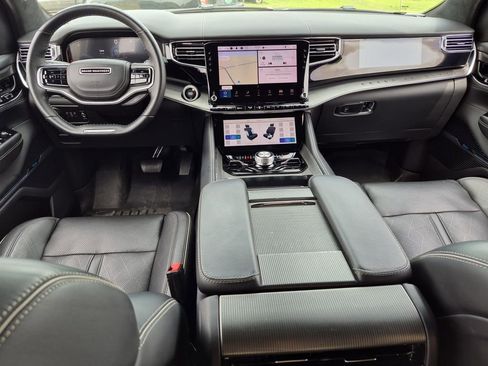 Used 2022 Jeep Grand Wagoneer Series II AWD/4WD image 20