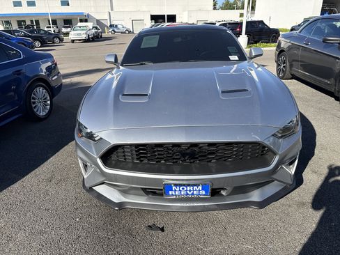 Used 2020 Ford Mustang Coupe w/ Black Accent Package RWD image 10