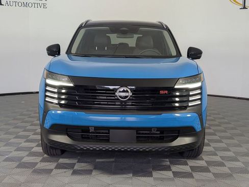 Used 2025 Nissan Kicks SR FWD image 3
