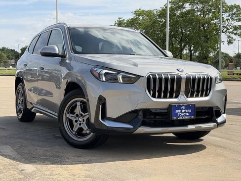 Used 2025 BMW X1 xDrive28i w/ Convenience Package AWD/4WD image 2