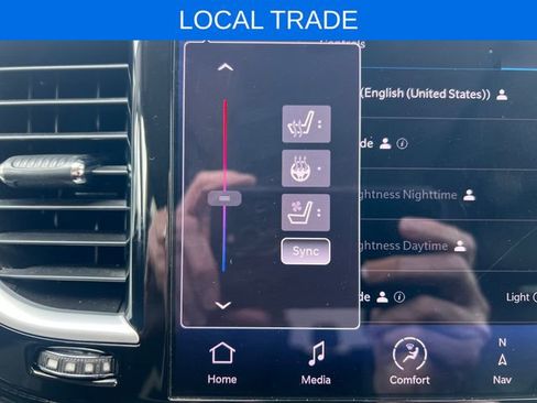 Used 2022 Chrysler Pacifica Limited w/ Uconnect Theater Family Group FWD image 31