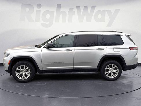 Used 2023 Jeep Grand Cherokee L Limited image 2
