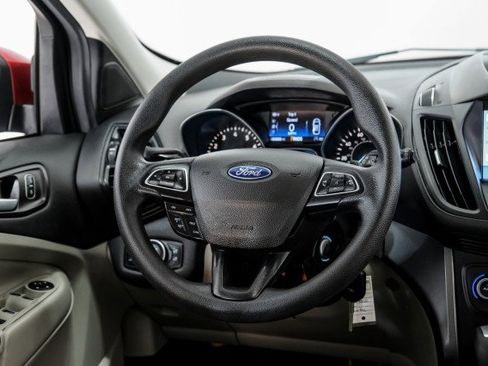 Used 2017 Ford Escape SE w/ Equipment Group 201A AWD/4WD image 11