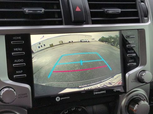 Used 2022 Toyota 4Runner SR5 Premium w/ Moonroof Package RWD image 21