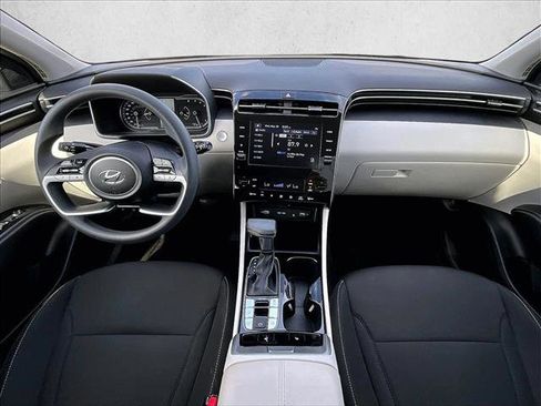 Used 2024 Hyundai Tucson SEL FWD image 16