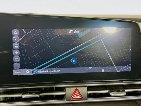 Used 2025 Hyundai Elantra SEL FWD image 22
