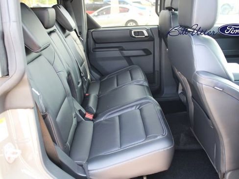 New 2025 Ford Bronco Outer Banks image 9