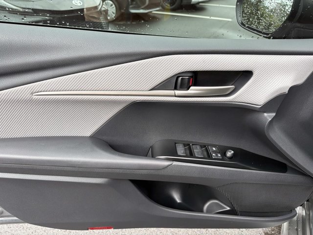 Used 2026 Toyota Camry SE w/ Convenience Package FWD image 7