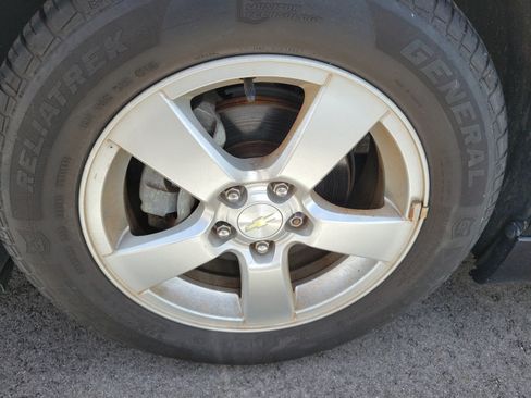 Used 2016 Chevrolet Cruze LT w/ Sun And Sound Package FWD image 6