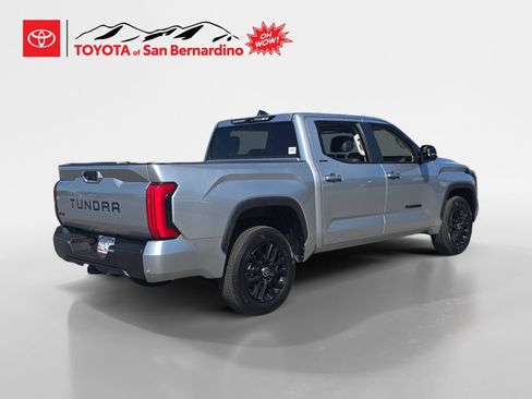 Used 2024 Toyota Tundra Limited AWD/4WD image 5