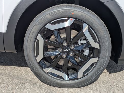 New 2025 Kia Telluride S image 11