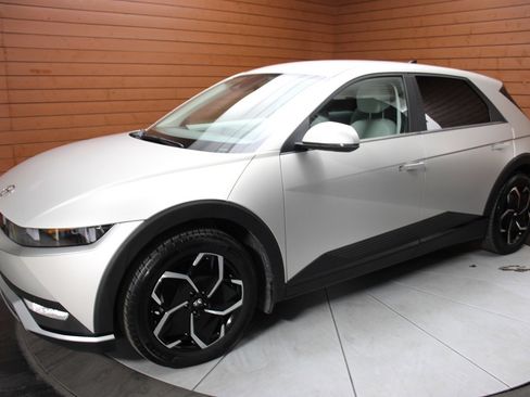 Used 2023 Hyundai Ioniq 5 SEL image 7