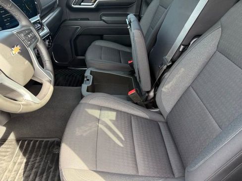 Used 2023 Chevrolet Silverado 1500 LT image 19