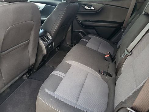 Used 2025 Chevrolet Blazer LT FWD image 21