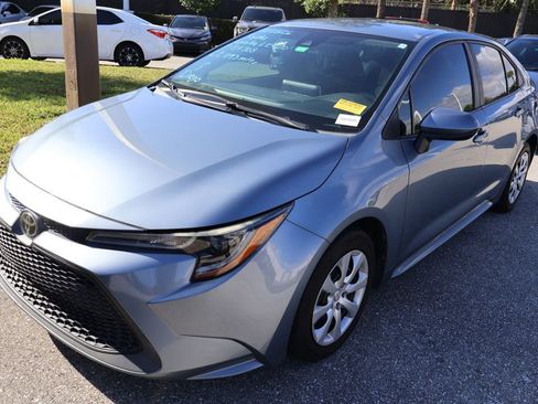 Certified 2020 Toyota Corolla LE image 2
