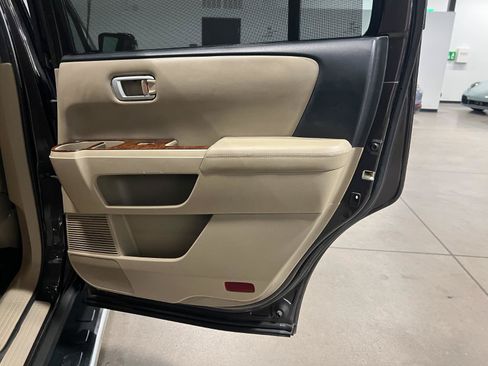 Used 2012 Honda Pilot Touring image 40