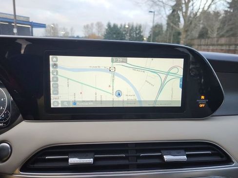 Used 2021 Hyundai Palisade Calligraphy image 18