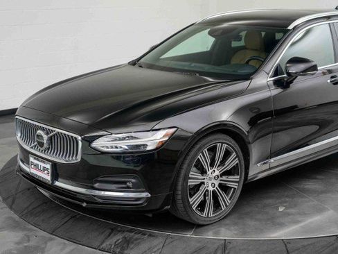Used 2021 Volvo V90 T6 Inscription w/ Climate Package image 9