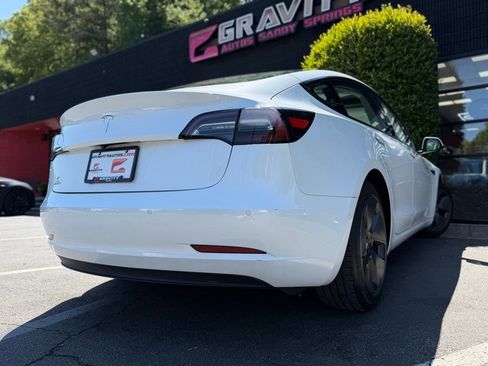 Used 2021 Tesla Model 3 Standard Range Plus image 13