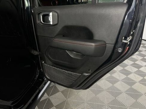 Used 2022 Jeep Wrangler Unlimited Rubicon w/ Cold Weather Group image 35