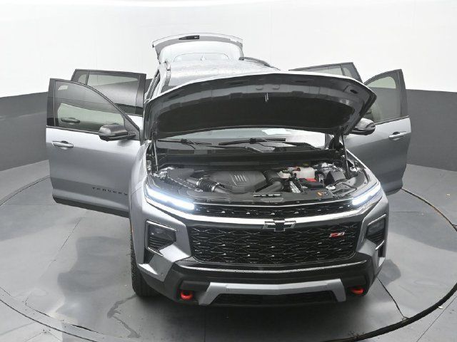 Used 2024 Chevrolet Traverse Z71 w/ Enhanced Driving Package AWD/4WD image 35