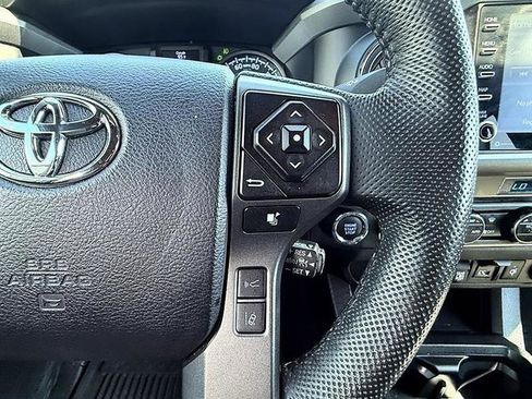 Used 2023 Toyota Tacoma TRD Sport AWD/4WD image 31