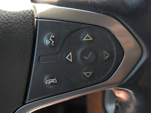 Used 2019 Chevrolet Silverado 2500 High Country w/ Duramax Plus Package AWD/4WD image 14