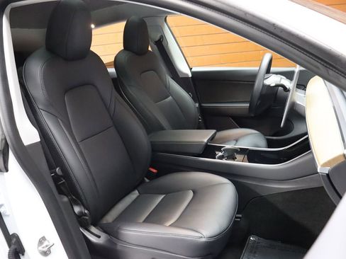 Used 2023 Tesla Model Y Long Range image 43