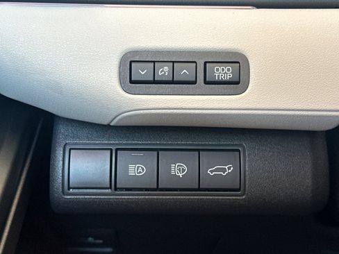 Used 2026 Toyota bZ AWD/4WD image 32
