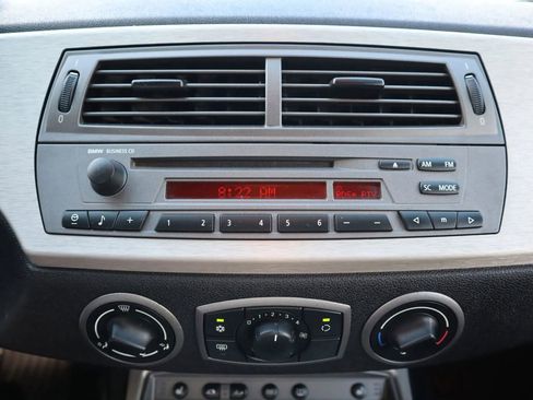 Used 2004 BMW Z4 3.0i image 24