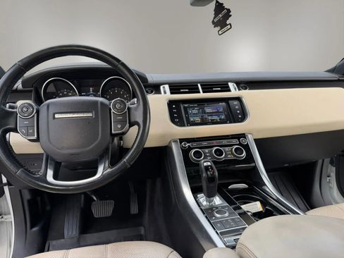 Used 2016 Land Rover Range Rover Sport HSE image 9