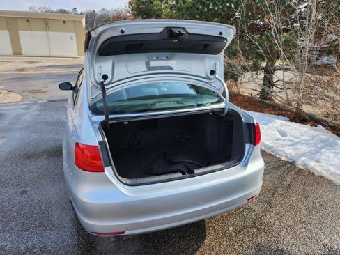 Used 2012 Volkswagen Jetta SE image 12