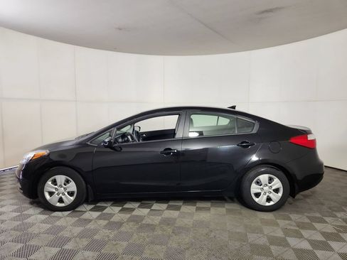 Used 2016 Kia Forte LX FWD image 4