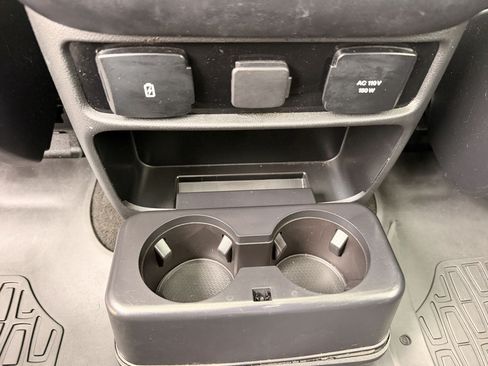 Used 2019 Lincoln Navigator Select RWD image 25