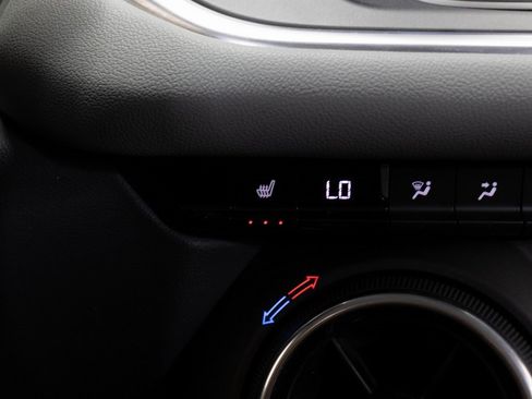 Used 2020 Chevrolet Blazer LT image 31