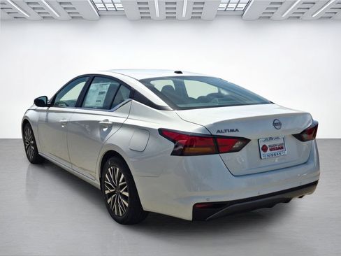 New 2026 Nissan Altima 2.5 SV FWD image 6