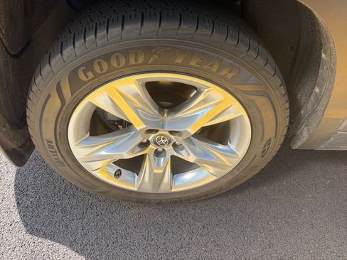 Used 2018 Toyota Highlander Limited image 15