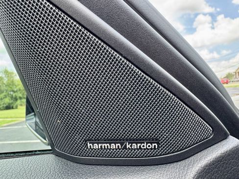 Used 2016 Mercedes-Benz E 350 4MATIC Sedan image 32