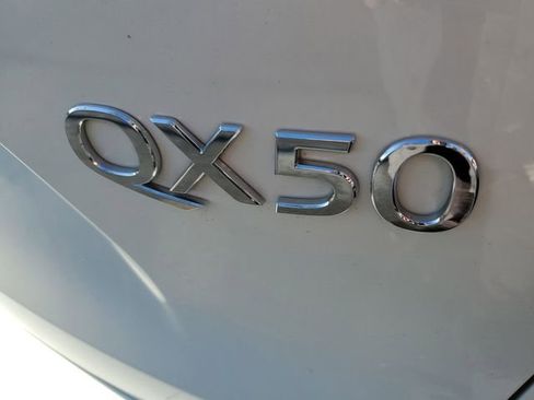 Used 2022 INFINITI QX50 Luxe image 7
