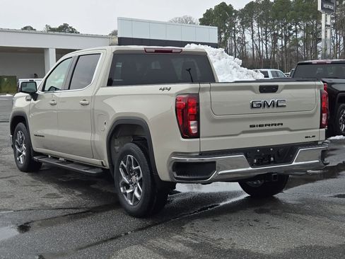 New 2026 GMC Sierra 1500 SLE w/ LPO, Black Badging Package image 4