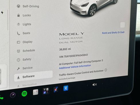 Used 2023 Tesla Model Y Long Range AWD/4WD image 33