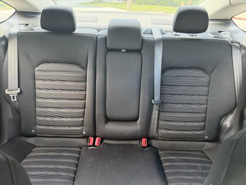 Used 2016 Ford Fusion SE FWD image 12